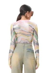 Crew neck metallic top